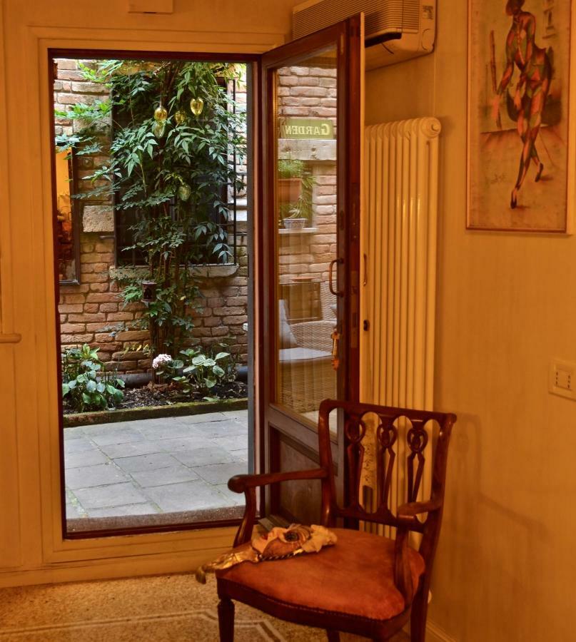 "Ca De Casanova" Apartment Venesia Bagian luar foto