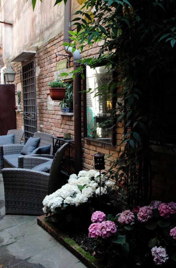 "Ca De Casanova" Apartment Venesia Bagian luar foto