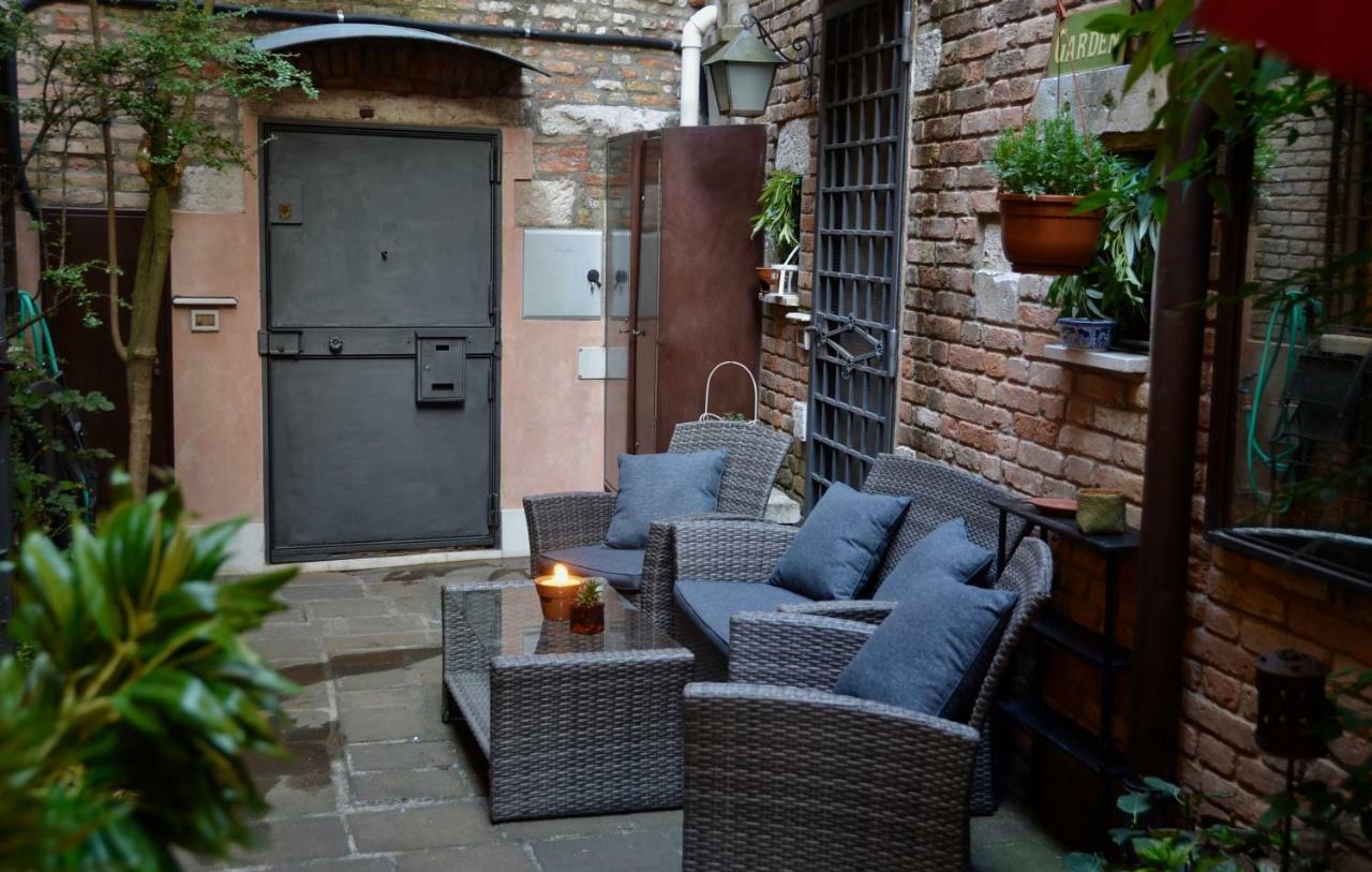 "Ca De Casanova" Apartment Venesia Bagian luar foto